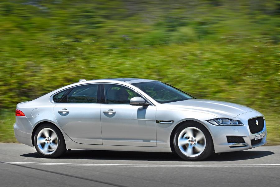  Jaguar XF Prestige 2016 года  (AU) (фото 10 из 23)